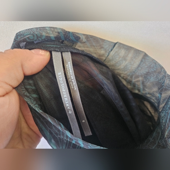 By Anthropologie- Blouse Women's S Black With Green Patern Mesh Turtle Neck - Picture 7 of 9